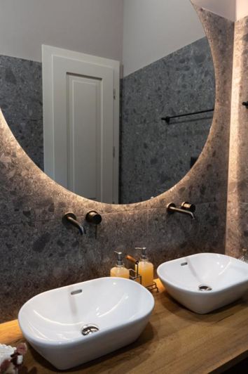 Image No.19-3 Bed Property for sale