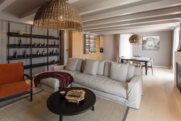 Image No.24-3 Bed Property for sale