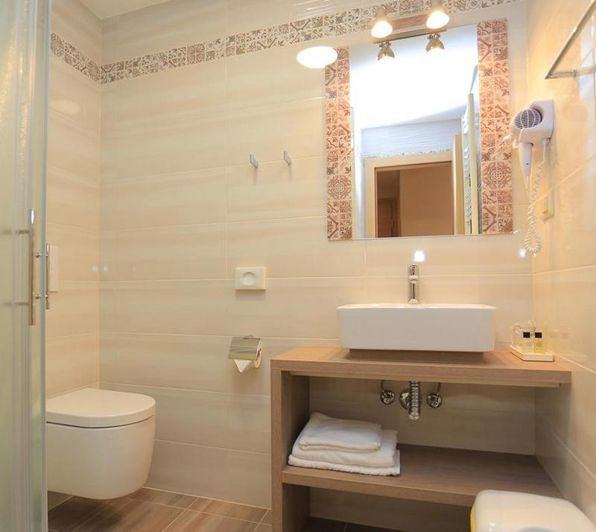 Image No.12-Propriété de 20 chambres à vendre à Kaštela