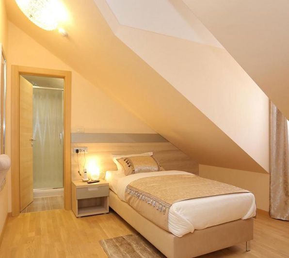 Image No.21-Propriété de 20 chambres à vendre à Kaštela