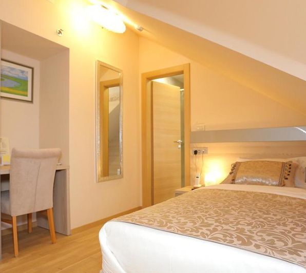 Image No.22-Propriété de 20 chambres à vendre à Kaštela