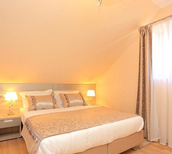 Image No.6-Propriété de 20 chambres à vendre à Kaštela