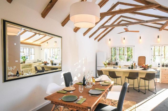 Image No.17-4 Bed Property for sale