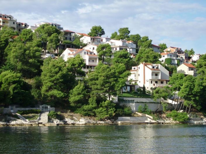 Image No.6-7 Bed Property for sale