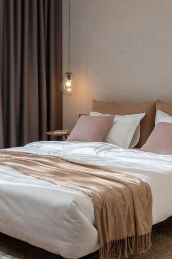 Image No.14-5 Bed Property for sale