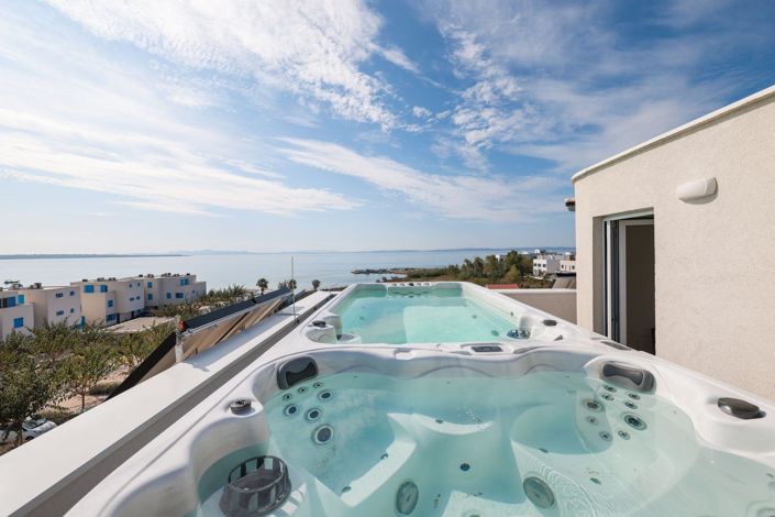 Image No.8-4 Bed Property for sale