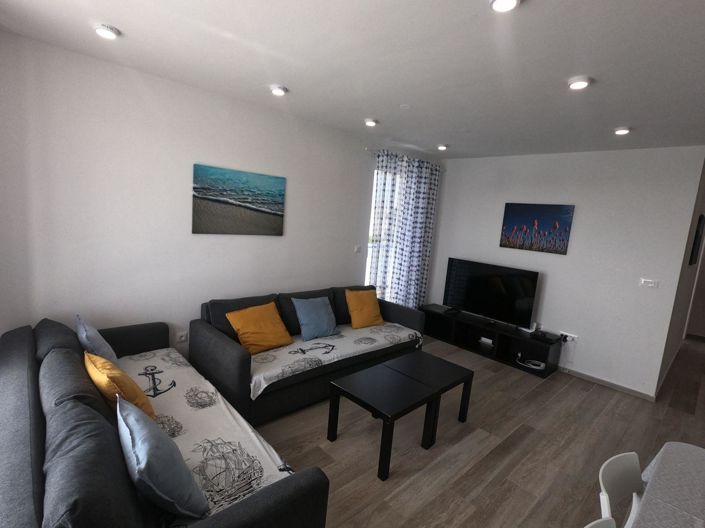 Image No.10-4 Bed Property for sale