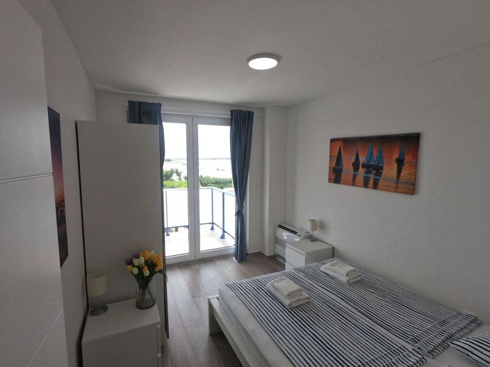 Image No.12-4 Bed Property for sale