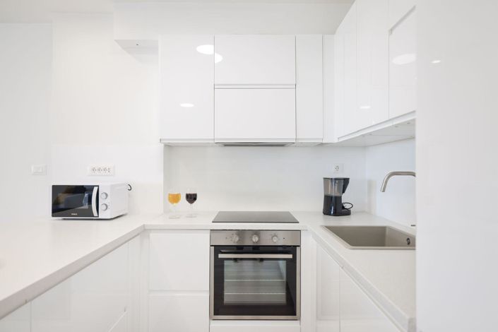 Image No.19-4 Bed Property for sale