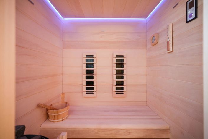 Image No.5-4 Bed Property for sale