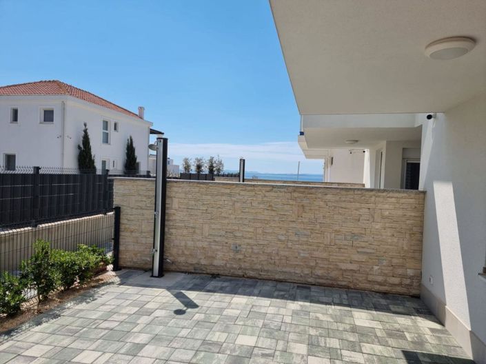 Image No.7-5 Bed Property for sale