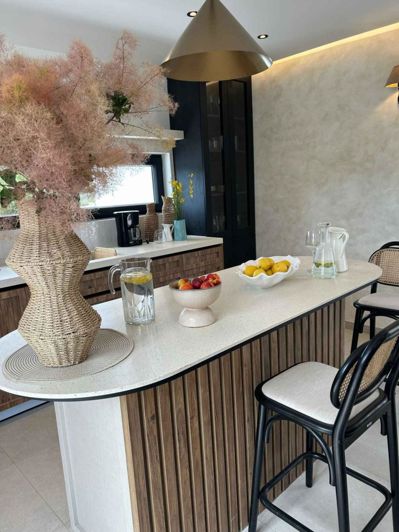 Image No.19-4 Bed Property for sale