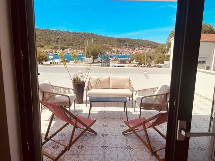 Image No.7-4 Bed Property for sale