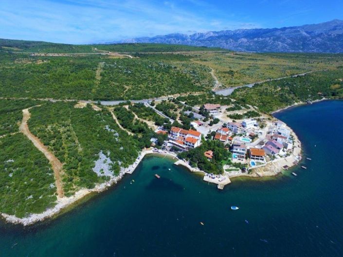 Image No.3-35 Bed Property for sale