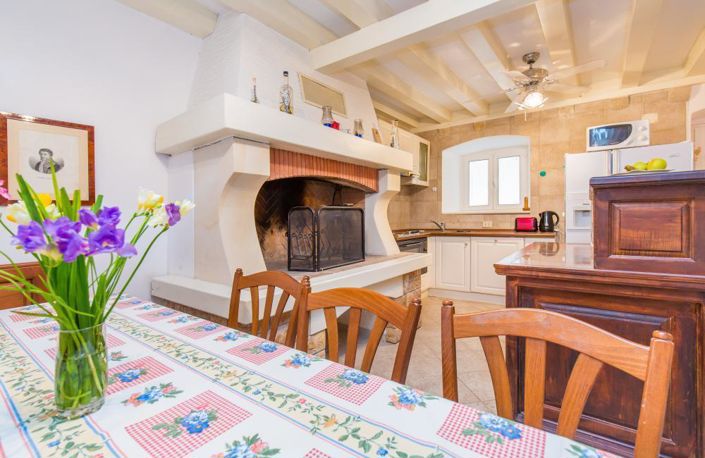 Image No.1-3 Bed Property for sale
