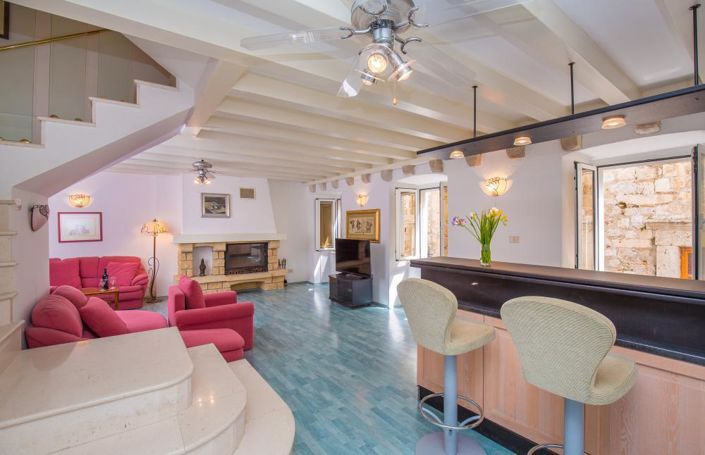 Image No.5-3 Bed Property for sale