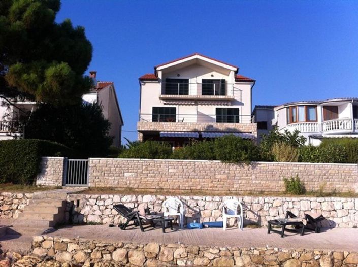 Image No.1-7 Bed Property for sale