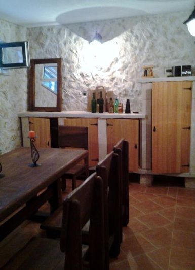 Image No.11-7 Bed Property for sale