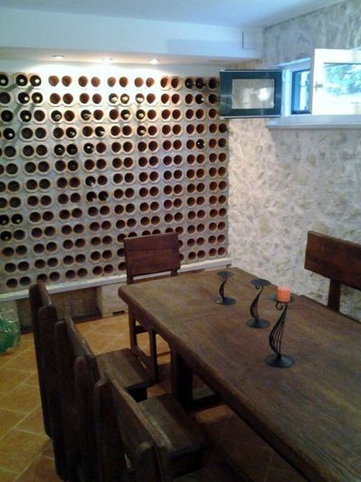 Image No.12-7 Bed Property for sale