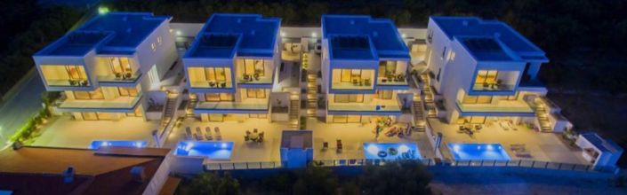 Image No.1-4 Bed Property for sale