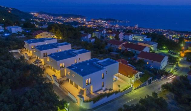 Image No.6-4 Bed Property for sale