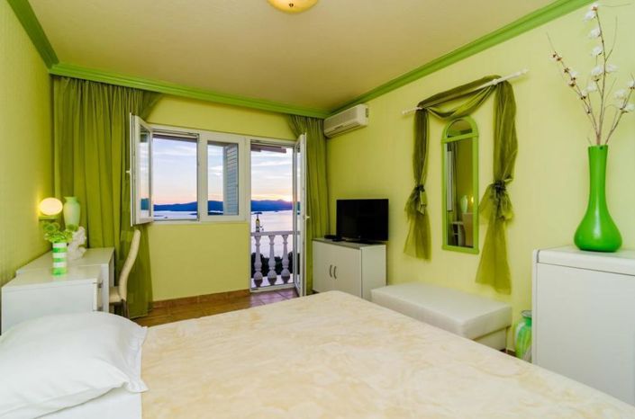 Image No.9-Propriété de 25 chambres à vendre à Peljesac