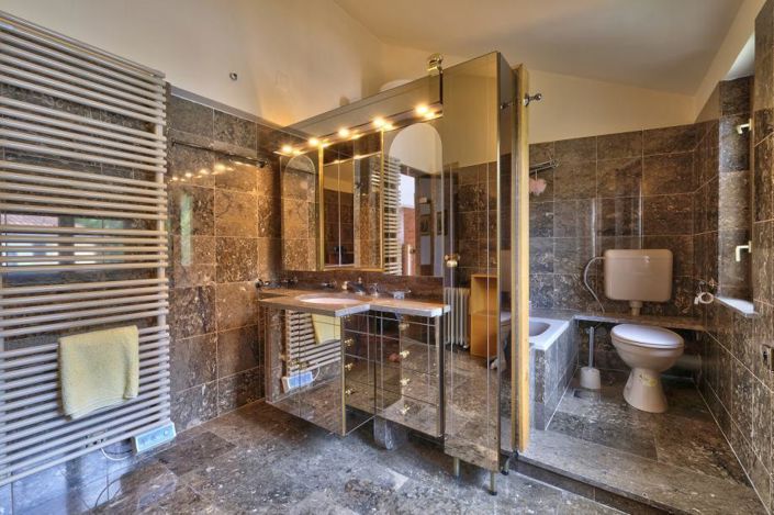 Image No.23-3 Bed Property for sale