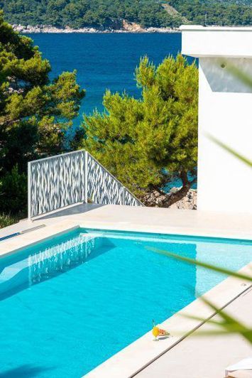 Image No.20-4 Bed Property for sale