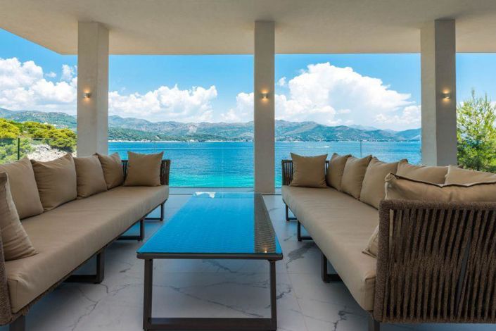 Image No.6-4 Bed Property for sale