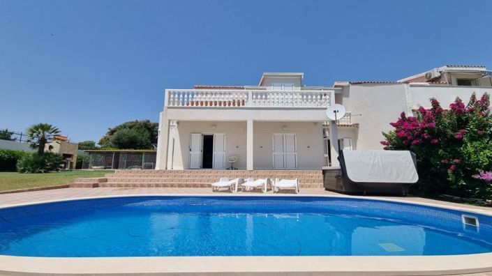 Image No.19-4 Bed Property for sale