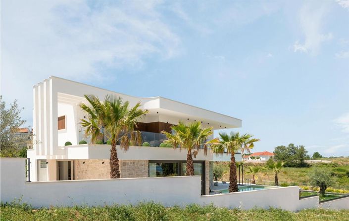 Image No.12-4 Bed Property for sale