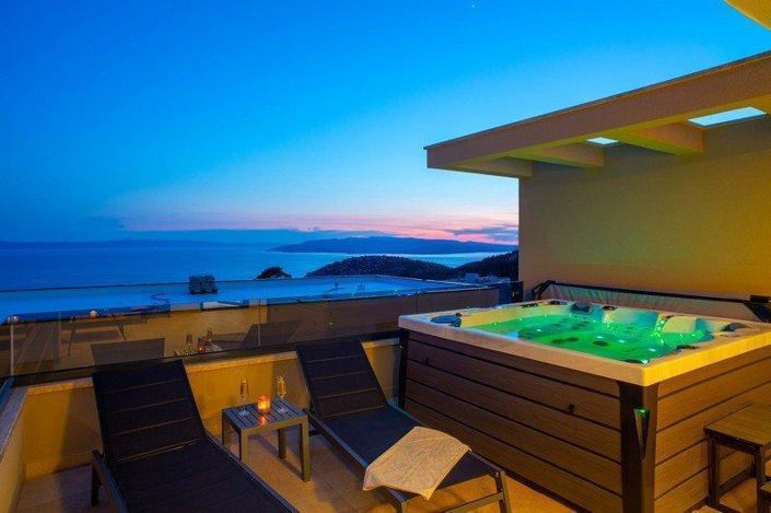 Image No.18-3 Bed Property for sale