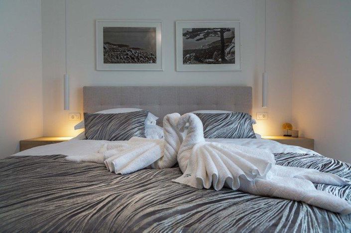 Image No.9-3 Bed Property for sale