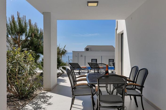 Image No.15-4 Bed Property for sale