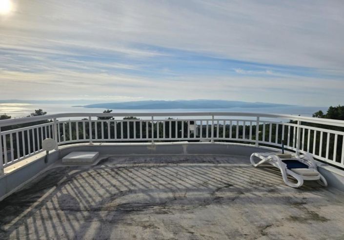 Image No.2-5 Bed Property for sale