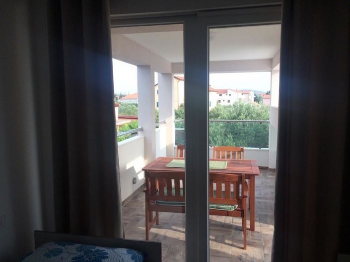 Image No.20-3 Bed Property for sale