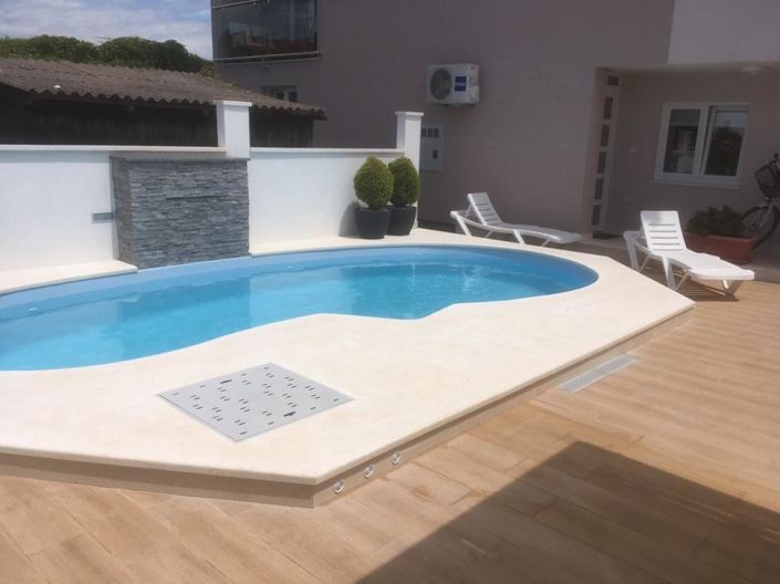 Image No.9-3 Bed Property for sale