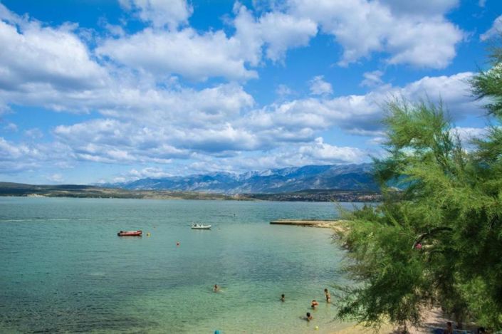 Image No.23-7 Bed Property for sale