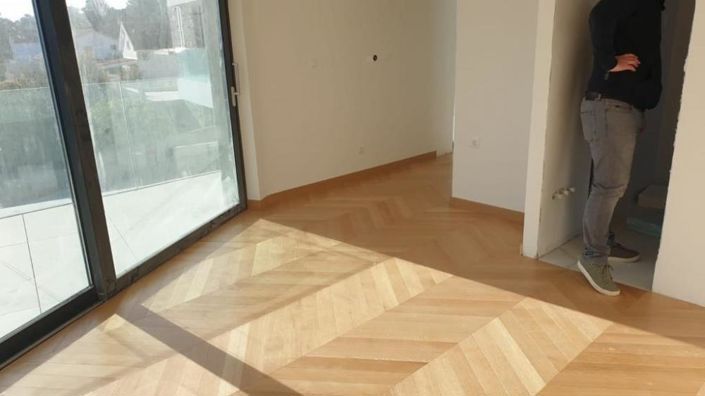 Image No.11-4 Bed Property for sale