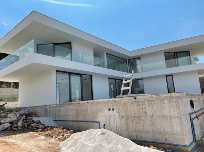 Image No.5-4 Bed Property for sale