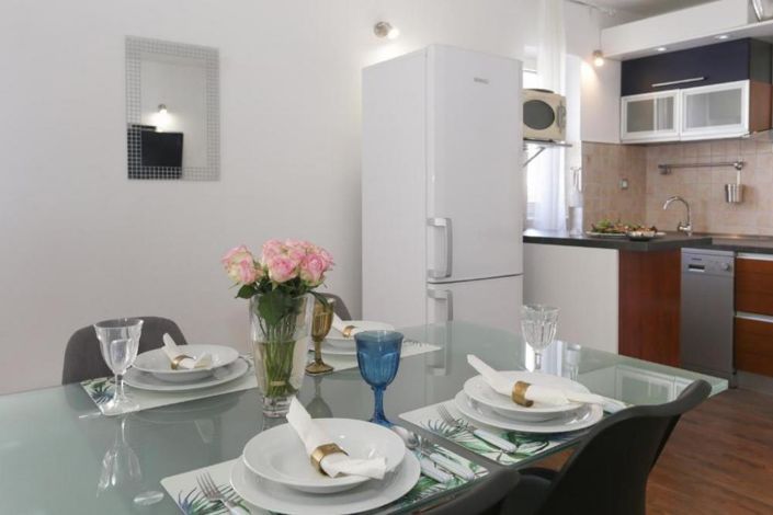 Image No.19-5 Bed Property for sale