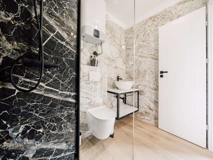 Image No.19-2 Bed Property for sale