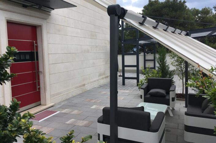 Image No.10-4 Bed Property for sale