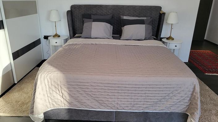 Image No.19-4 Bed Property for sale