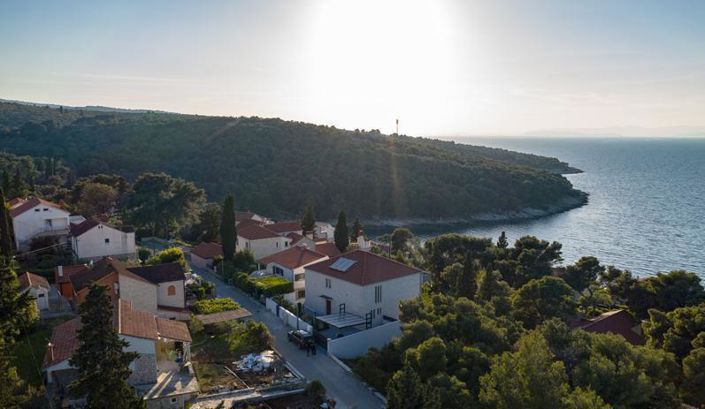 Image No.6-4 Bed Property for sale