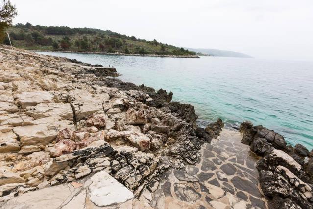 Image No.18-10 Bed Property for sale