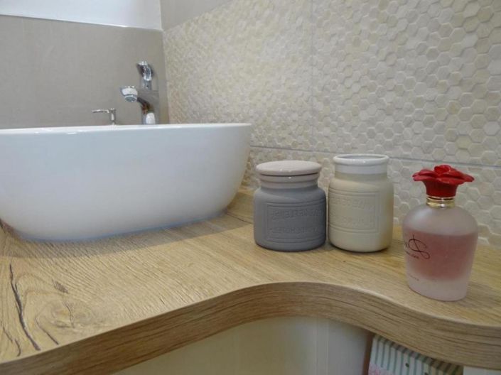 Image No.17-12 Bed Property for sale