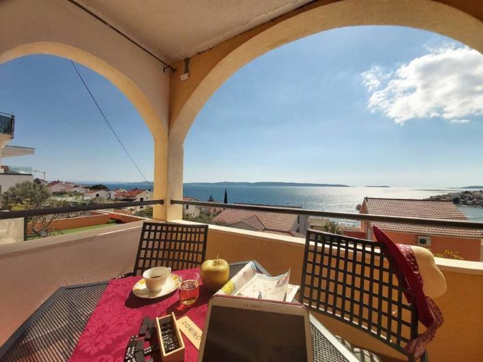 Image No.5-12 Bed Property for sale