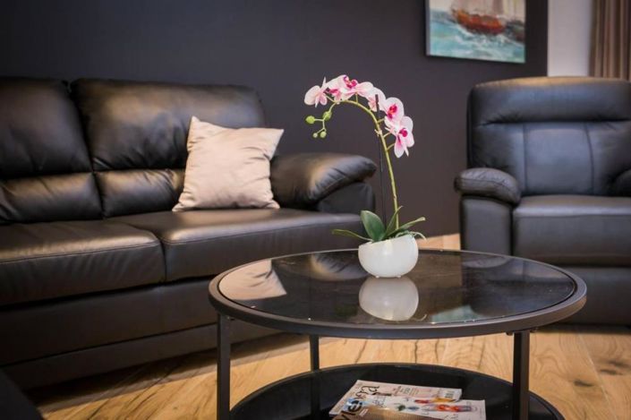 Image No.6-5 Bed Property for sale