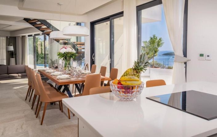 Image No.18-4 Bed Property for sale